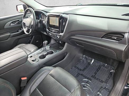Used 2020 Chevrolet Traverse Premier w/ LPO, Blackout Package AWD/4WD image 23