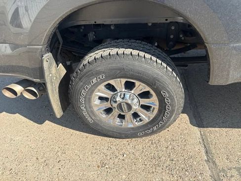 Used 2019 Ford F250 XLT w/ XLT Premium Package AWD/4WD image 13