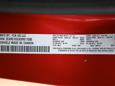 Used 2025 Chrysler Pacifica Limited FWD image 40