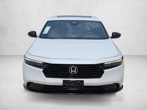Used 2024 Honda Accord Sport image 2
