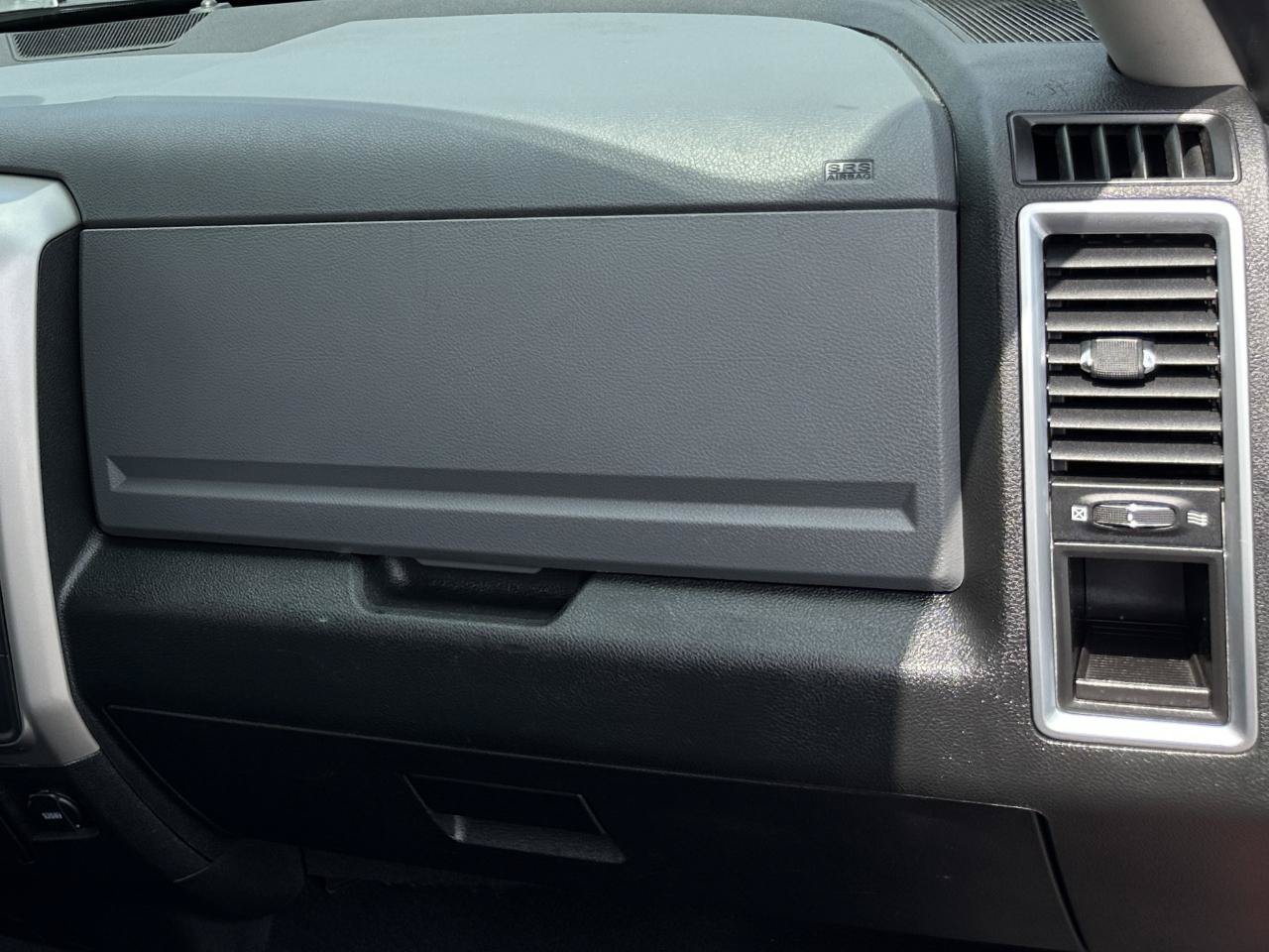 Used 2020 RAM 1500 Classic SLT AWD/4WD image 47
