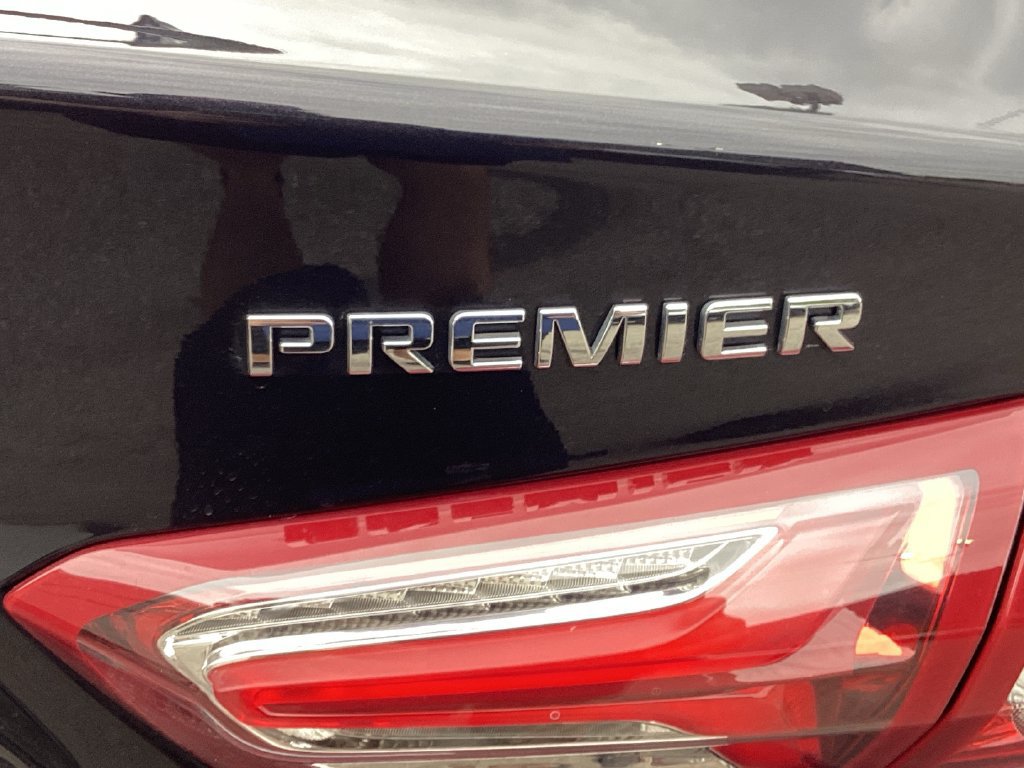 Used 2022 Chevrolet Malibu Premier FWD image 24