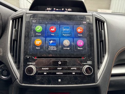 Used 2020 Subaru Crosstrek 2.0i Limited w/ Moonroof Package w/Navigation image 18