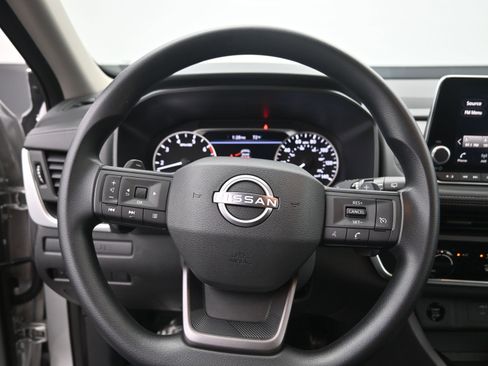 Certified 2025 Nissan Rogue S image 19