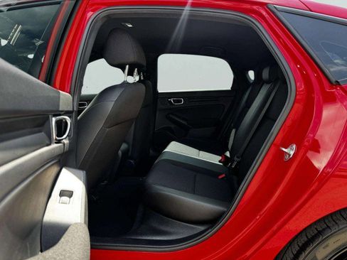 Used 2025 Honda Civic Sport image 40