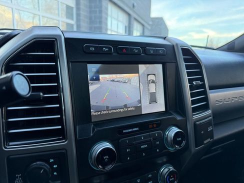 Used 2021 Ford F350 Platinum image 32