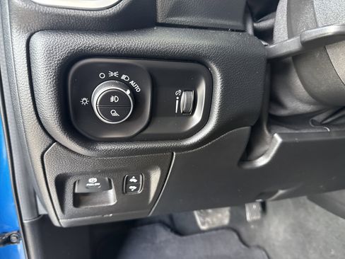 Used 2021 RAM 1500 Big Horn image 27