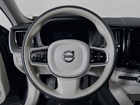 Used 2023 Volvo XC60 B5 Plus w/ Protection Package Premier FWD image 11