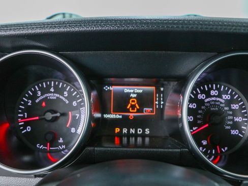 Used 2022 Ford Mustang Premium RWD image 15