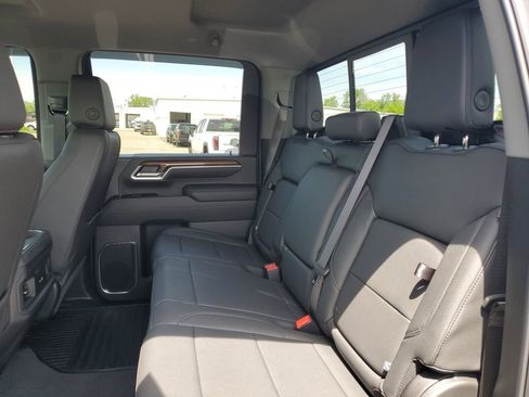 Used 2025 Chevrolet Silverado 2500 LT w/ Trail Boss Package AWD/4WD image 28