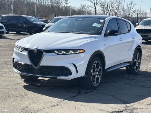 Used 2024 Alfa Romeo Tonale Ti image 7