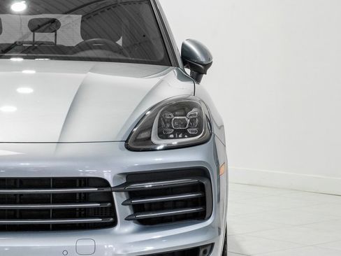 Used 2023 Porsche Cayenne image 43