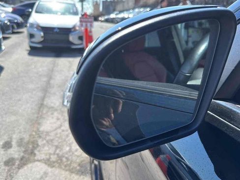 Used 2021 Mercedes-Benz GLC 300 4MATIC image 28