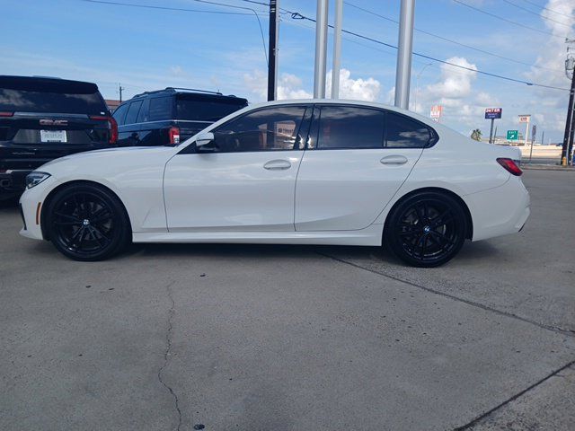 Used 2019 BMW 330i Sedan w/ M Sport Package RWD image 6