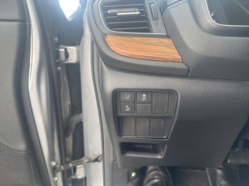 Used 2019 Honda CR-V EX image 18