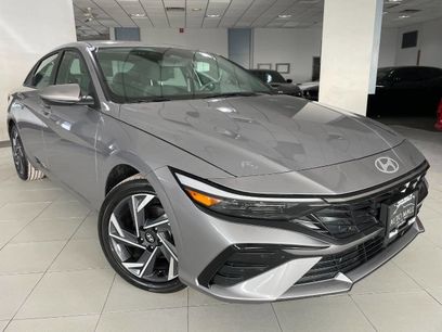 Used 2025 Hyundai Elantra SEL