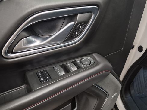 Used 2022 Chevrolet Tahoe RST w/ Sport Performance Package RWD image 10
