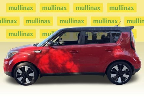 Used 2017 Kia Soul + w/ Designer's Package image 10
