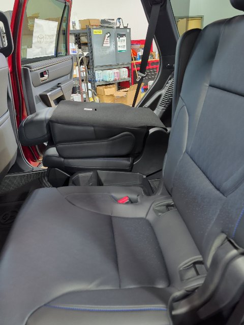 New 2026 Toyota Sequoia Platinum AWD/4WD image 28