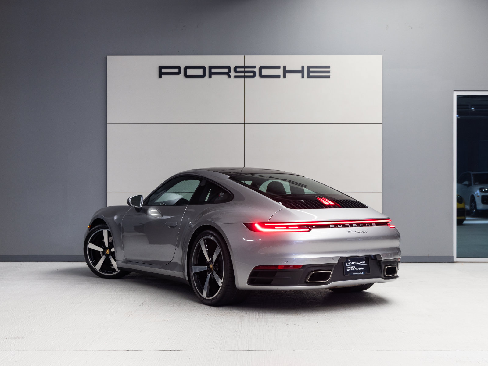 Certified 2022 Porsche 911 Carrera RWD image 3