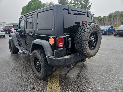 Used 2015 Jeep Wrangler Unlimited Sport w/ Quick Order Package 24S AWD/4WD image 3