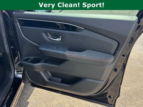 Used 2025 Honda Pilot Sport image 16