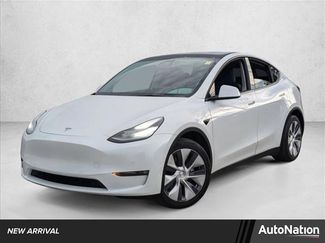 Used 2021 Tesla Model Y Long Range video 1