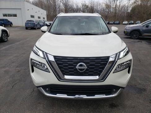 Used 2022 Nissan Rogue Platinum w/ Head-Up Display Package image 9