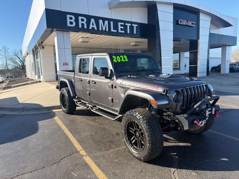 Used 2023 Jeep Gladiator Rubicon w/ LED Lighting Group image 3