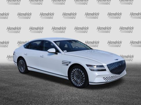Used 2024 Genesis G80 image 2