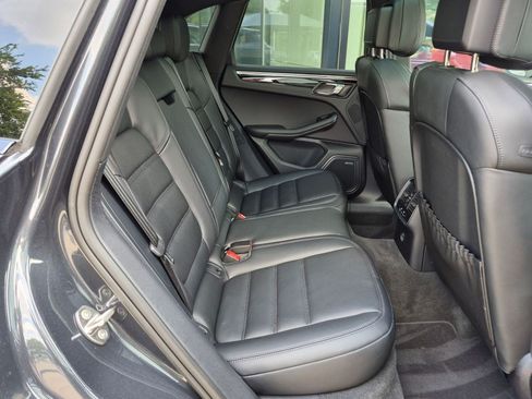 Certified 2026 Porsche Macan AWD/4WD image 24