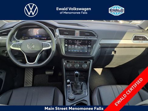 Used 2024 Volkswagen Tiguan Wolfsburg Edition AWD/4WD image 20