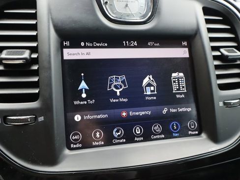 Used 2018 Chrysler 300 S w/ 300S Premium Group image 21