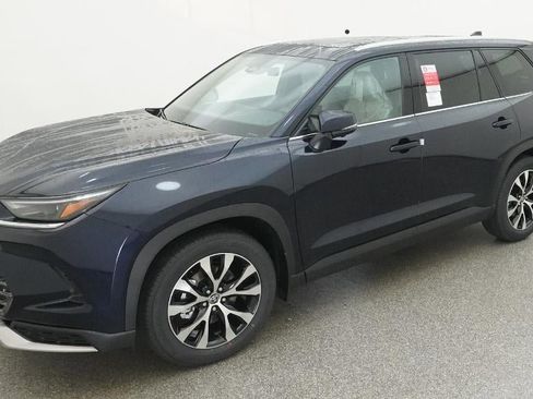 New 2026 Toyota Grand Highlander AWD Hybrid image 34