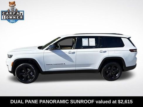 Used 2025 Jeep Grand Cherokee L Limited w/ Black Appearance Package AWD/4WD image 4