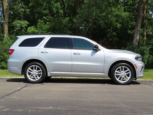 Used 2025 Dodge Durango R/T AWD/4WD image 2
