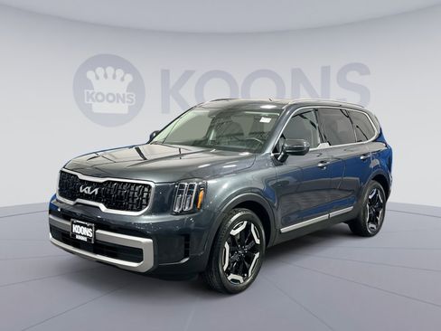 Used 2023 Kia Telluride EX w/ EX Captain's Chair Package image 1