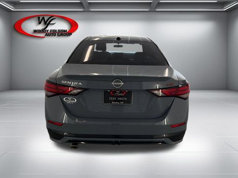 Used 2025 Nissan Sentra SR FWD image 7