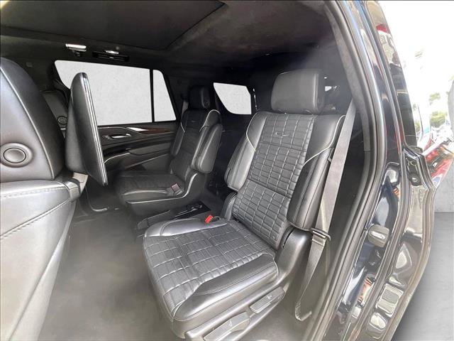 Certified 2024 Cadillac Escalade Sport Platinum w/ LPO, Floor Liner Package AWD/4WD image 28