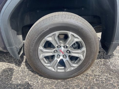Used 2024 GMC Sierra 1500 SLT AWD/4WD image 14