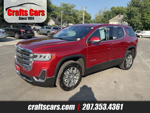 Used 2023 GMC Acadia SLE w/ LPO, Floor Liner Package AWD/4WD image 1