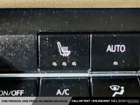 Used 2025 Chevrolet Equinox ACTIV w/ Safety and Technology Package FWD image 20