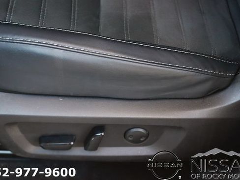 Used 2025 Mitsubishi Outlander SE AWD/4WD image 18