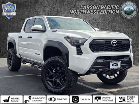 Used 2024 Toyota Tacoma TRD Off-Road w/ TRD Off Road Upgrade Package image 1