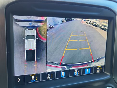 Used 2022 GMC Sierra 3500 Denali image 26