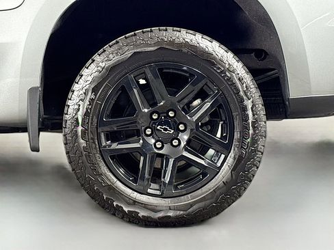 Used 2025 Chevrolet Silverado 1500 Custom w/ Turbomax Blackout Package image 31