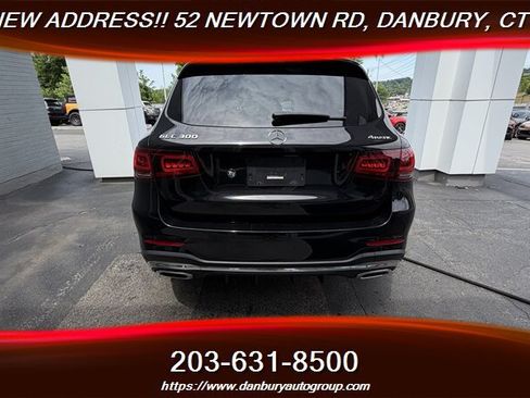 Used 2022 Mercedes-Benz GLC 300 4MATIC image 4