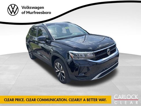 Used 2023 Volkswagen Taos SE FWD image 4