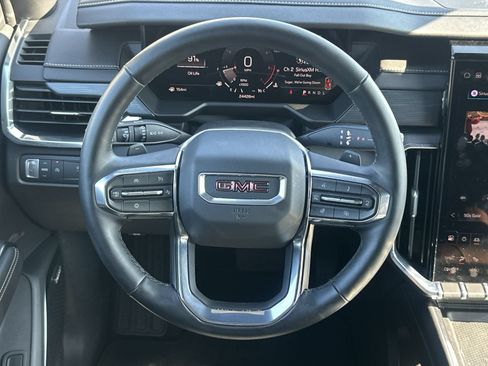Used 2026 GMC Acadia Elevation w/ Elevation Premium Package FWD image 19