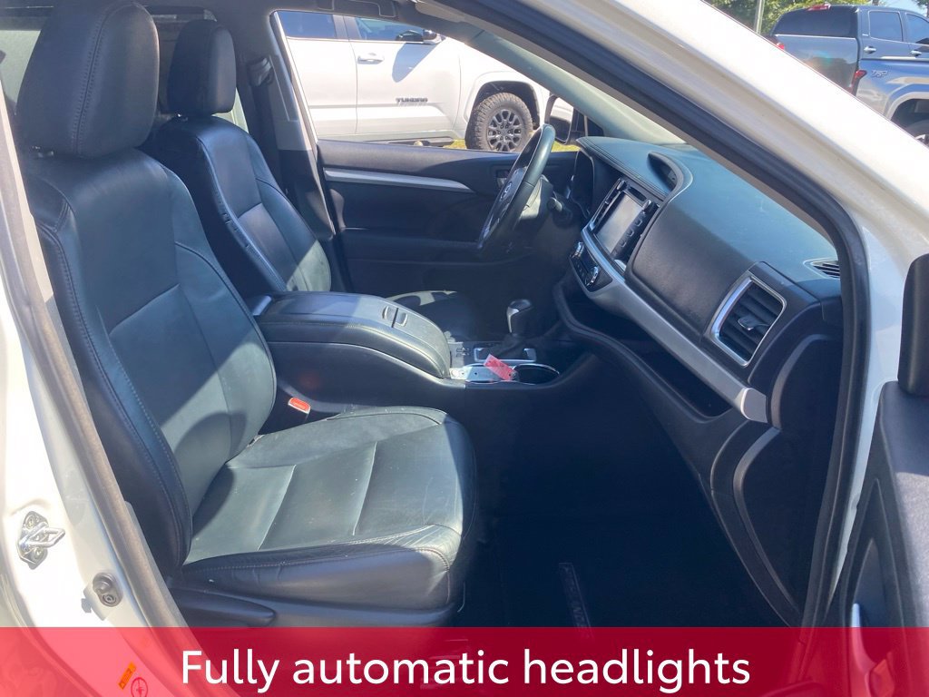 Used 2016 Toyota Highlander XLE FWD image 15